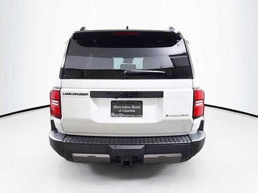 Wind Chill Pearl 2024 Toyota Land Cruiser Base