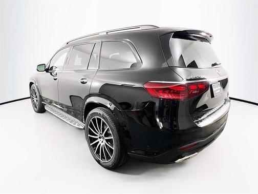 2026 Mercedes-Benz GLS 580 4MATIC