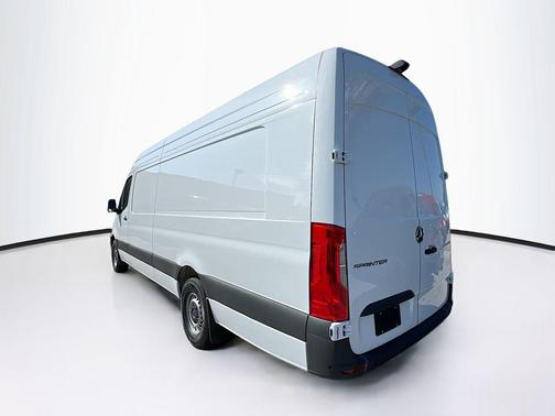 2026 Mercedes-Benz Sprinter 2500 High Roof