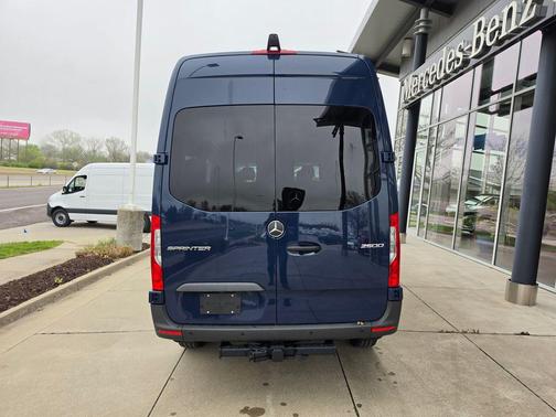 2026 Mercedes-Benz Sprinter 2500 Crew 144 WB