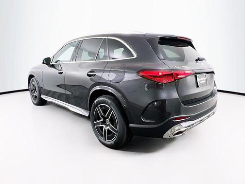 2025 Mercedes-Benz GLC 350e Base