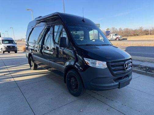 2024 Mercedes-Benz Sprinter 2500 Standard Roof
