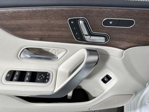 2023 Mercedes-Benz CLA 250 4MATIC