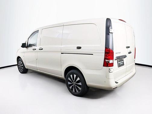 Pebble Gray 2023 Mercedes-Benz Metris Base