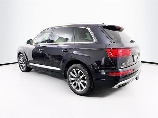 2019 Audi Q7 55 Premium Plus
