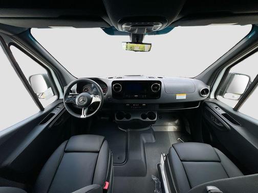 2025 Mercedes-Benz Sprinter 2500 High Roof