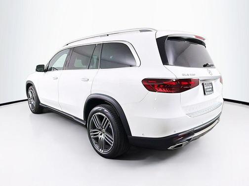 Polar White 2026 Mercedes-Benz GLS 450 4MATIC