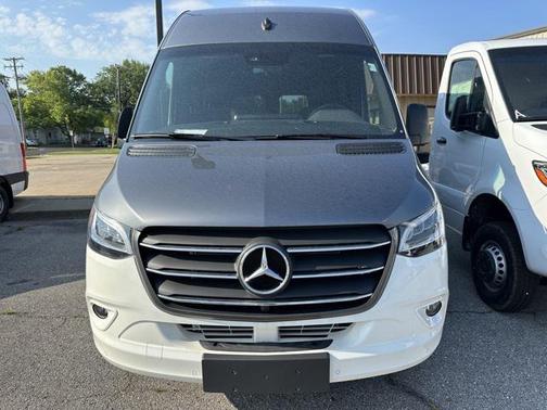 2023 Mercedes-Benz Sprinter 2500 Standard Roof