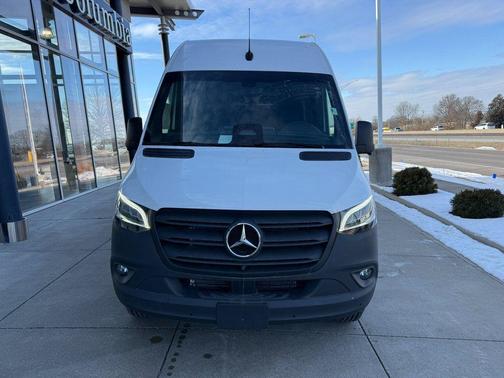 2025 Mercedes-Benz Sprinter 2500 High Roof