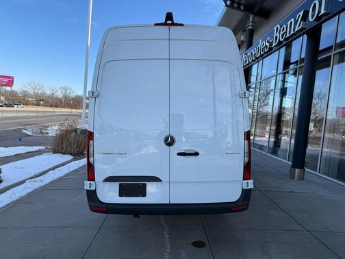 2025 Mercedes-Benz Sprinter 2500 High Roof