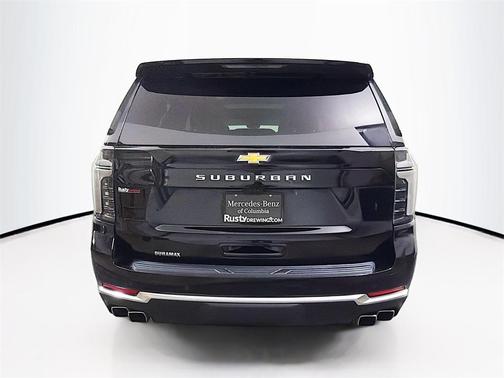 2025 Chevrolet Suburban 4WD High Country
