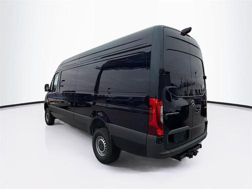 2026 Mercedes-Benz Sprinter 2500 Cargo 170 WB