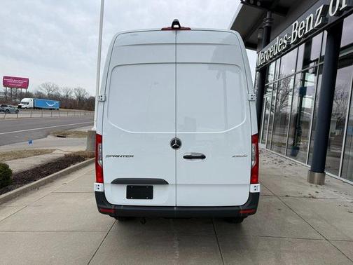 2026 Mercedes-Benz Sprinter 2500 Cargo 144 WB