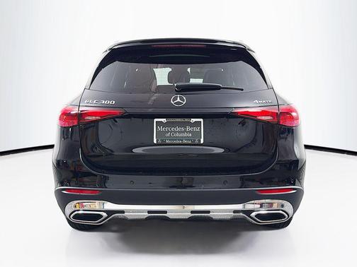 2026 Mercedes-Benz GLC 300 4MATIC