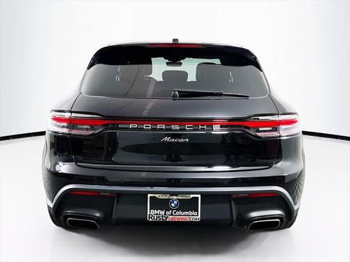 2023 Porsche Macan Base