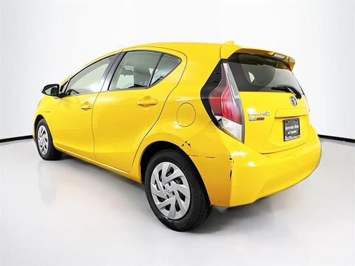 2016 Toyota Prius c One