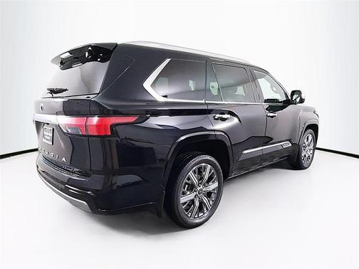 2024 Toyota Sequoia Capstone