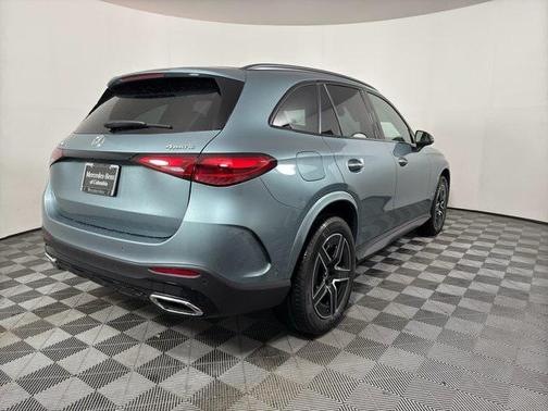 2025 Mercedes-Benz GLC 300 4MATIC