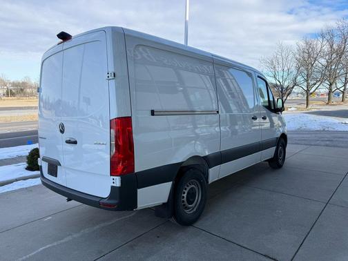 2025 Mercedes-Benz Sprinter 2500 Standard Roof