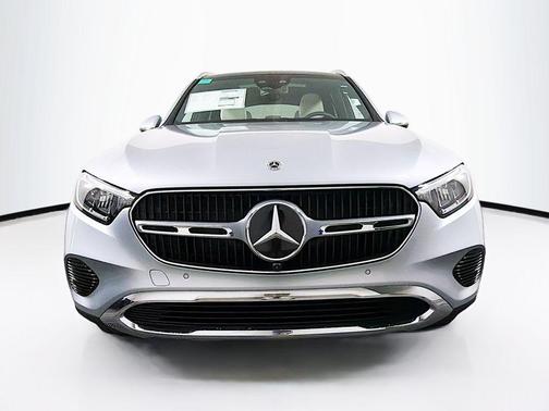 Silver Metallic 2026 Mercedes-Benz GLC 300 4MATIC
