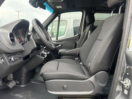 2023 Mercedes-Benz Sprinter 2500 Standard Roof