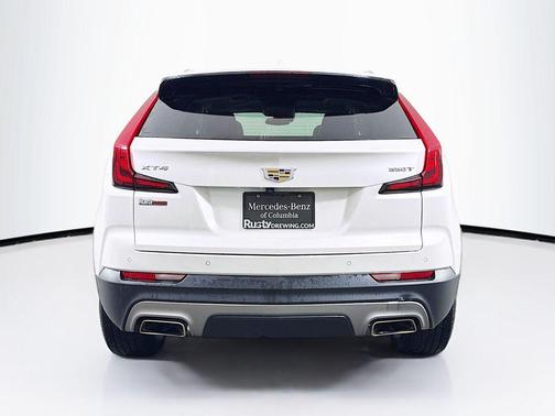 2021 Cadillac XT4 Premium Luxury