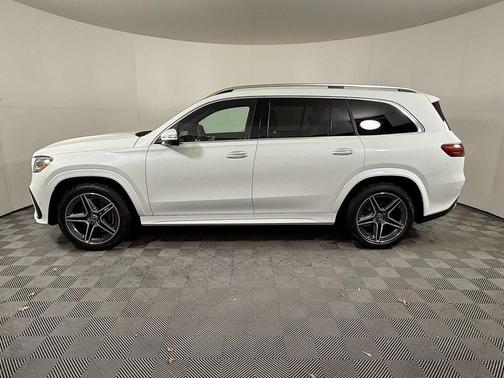2025 Mercedes-Benz GLS 450 4MATIC