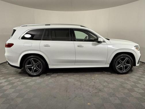 2025 Mercedes-Benz GLS 450 4MATIC