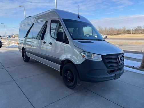 2024 Mercedes-Benz Sprinter 2500 High Roof