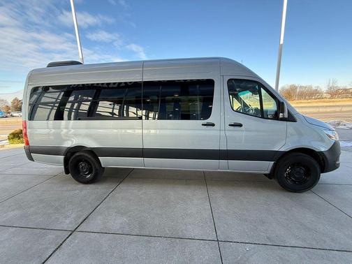2024 Mercedes-Benz Sprinter 2500 High Roof