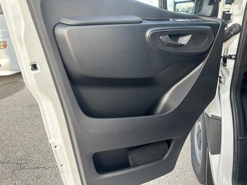 2023 Mercedes-Benz Sprinter 2500 Standard Roof