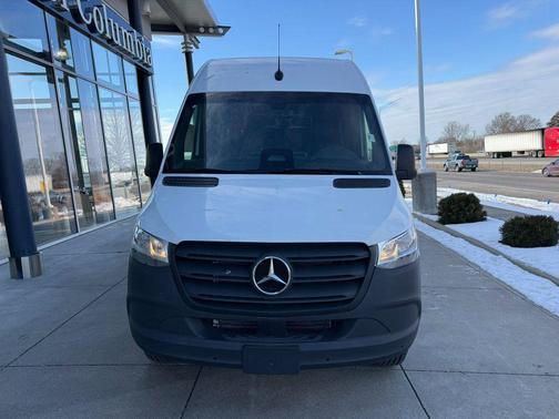 2025 Mercedes-Benz Sprinter 2500 High Roof