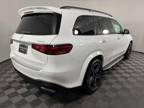 2025 Mercedes-Benz GLS 450 4MATIC