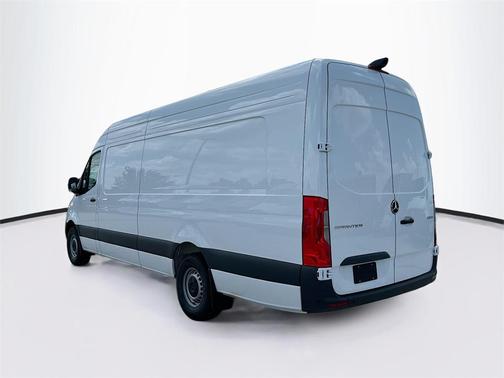 2025 Mercedes-Benz Sprinter 2500 High Roof