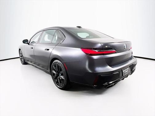2023 BMW 760 i xDrive