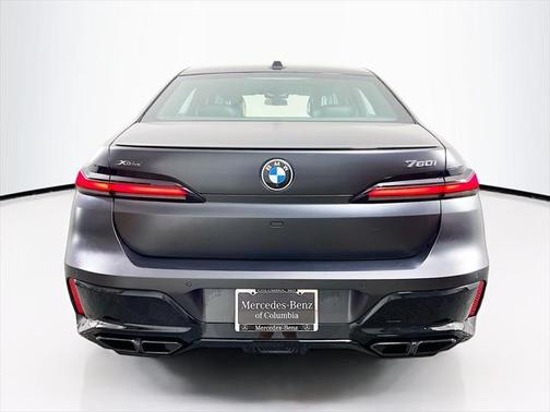 2023 BMW 760 i xDrive