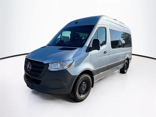 2025 Mercedes-Benz Sprinter 2500 Passenger 144 WB