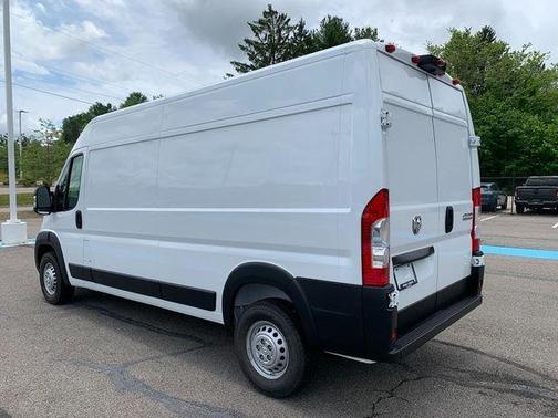 Bright White Clearcoat 2026 RAM ProMaster 2500 High Roof