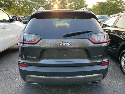 Granite Crystal Clearcoat Metallic 2020 Jeep Cherokee Limited