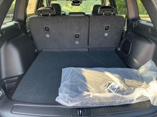 Gray 2027 Jeep Grand Cherokee Limited