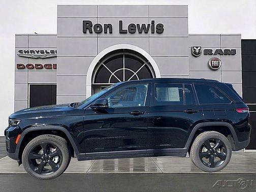 Diamond Black 2023 Jeep Grand Cherokee Limited