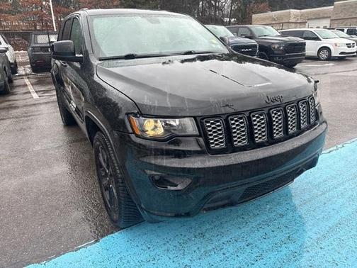 2022 Jeep Grand Cherokee WK Laredo