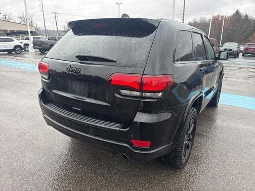 2022 Jeep Grand Cherokee WK Laredo