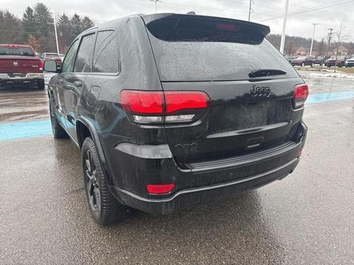 2022 Jeep Grand Cherokee WK Laredo