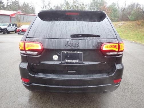 2022 Jeep Grand Cherokee WK Laredo