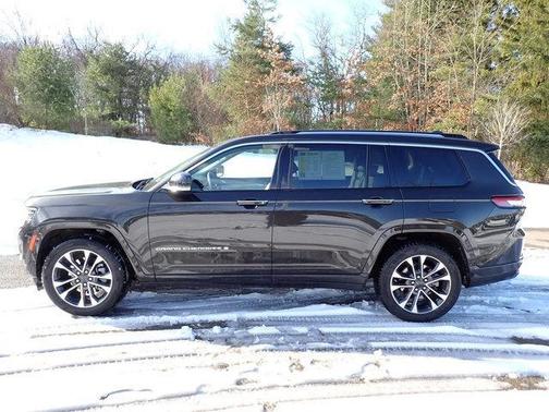 Rocky Mountain Pearlcoat 2023 Jeep Grand Cherokee L Overland