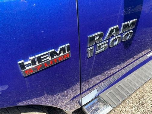 Blue Streak Pearlcoat 2018 RAM 1500 Big Horn