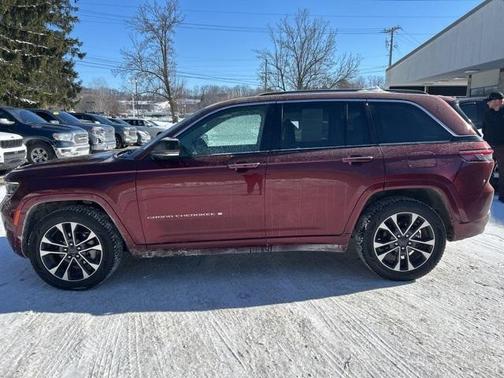 2022 Jeep Grand Cherokee Overland