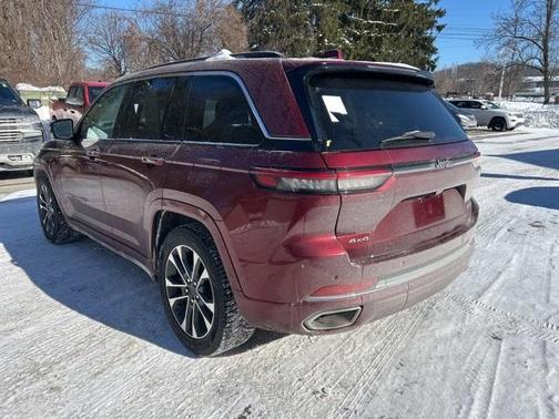 2022 Jeep Grand Cherokee Overland