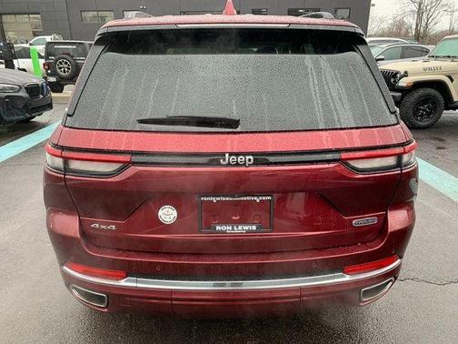 2022 Jeep Grand Cherokee Overland